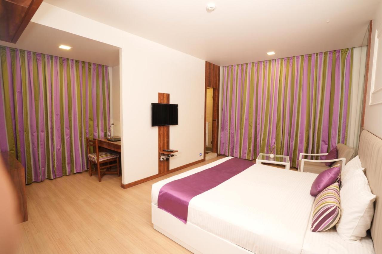 Hotel Hardeo Nagpur Exterior foto