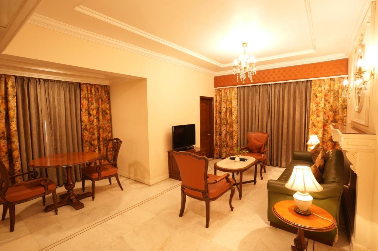Hotel Hardeo Nagpur Exterior foto